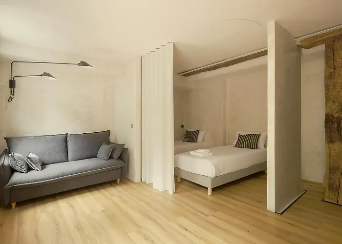 アパートホテル Enea Living