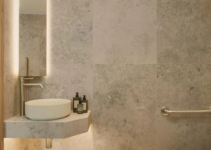 Aparthotel Enea Living 3*